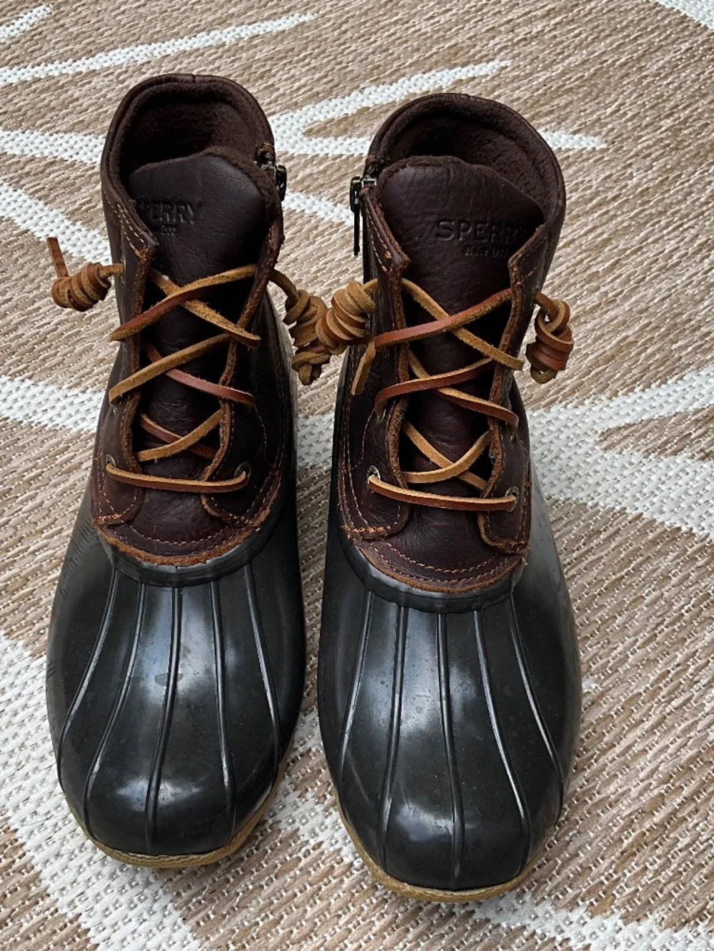 Sperry Duck Boots EUC Size 8M